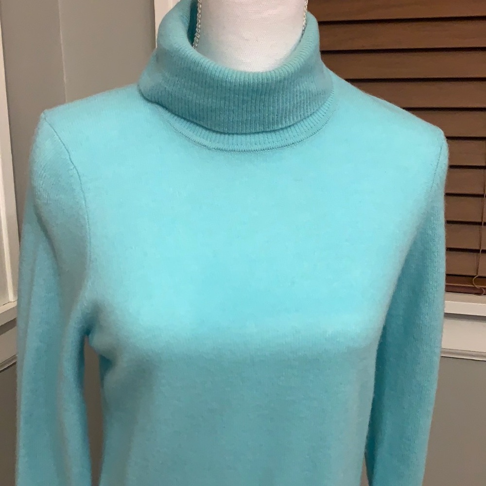 Cashmere Charter Club Blue Sweater